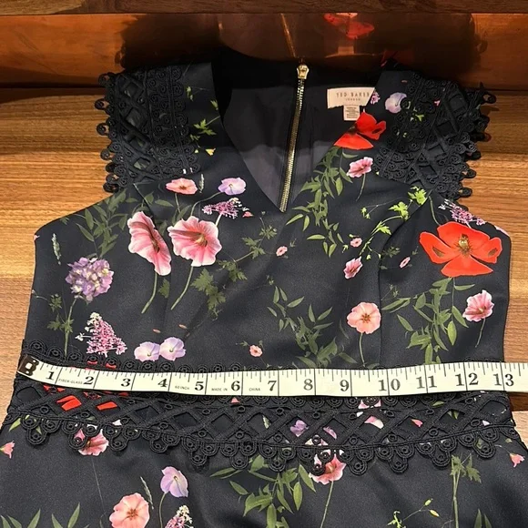 Floral Sleeveless Dress - Picture 8 of 11